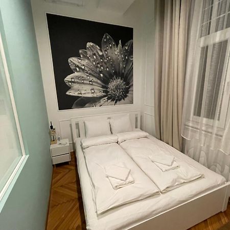 Flower Apartment Budapest Ngoại thất bức ảnh