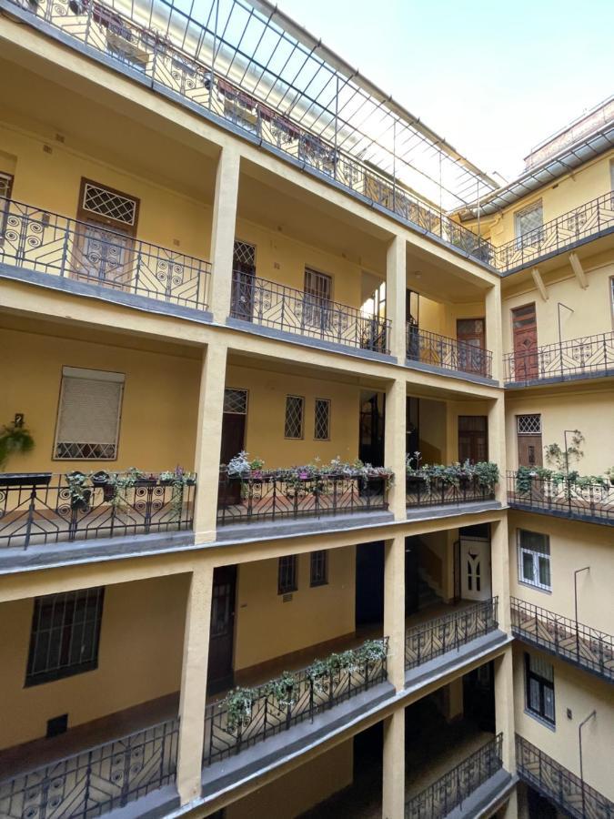 Flower Apartment Budapest Ngoại thất bức ảnh